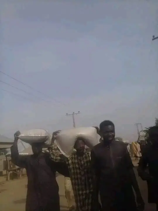 Photos: Residents loot rice from Kebbi govt’s palliatives warehouse